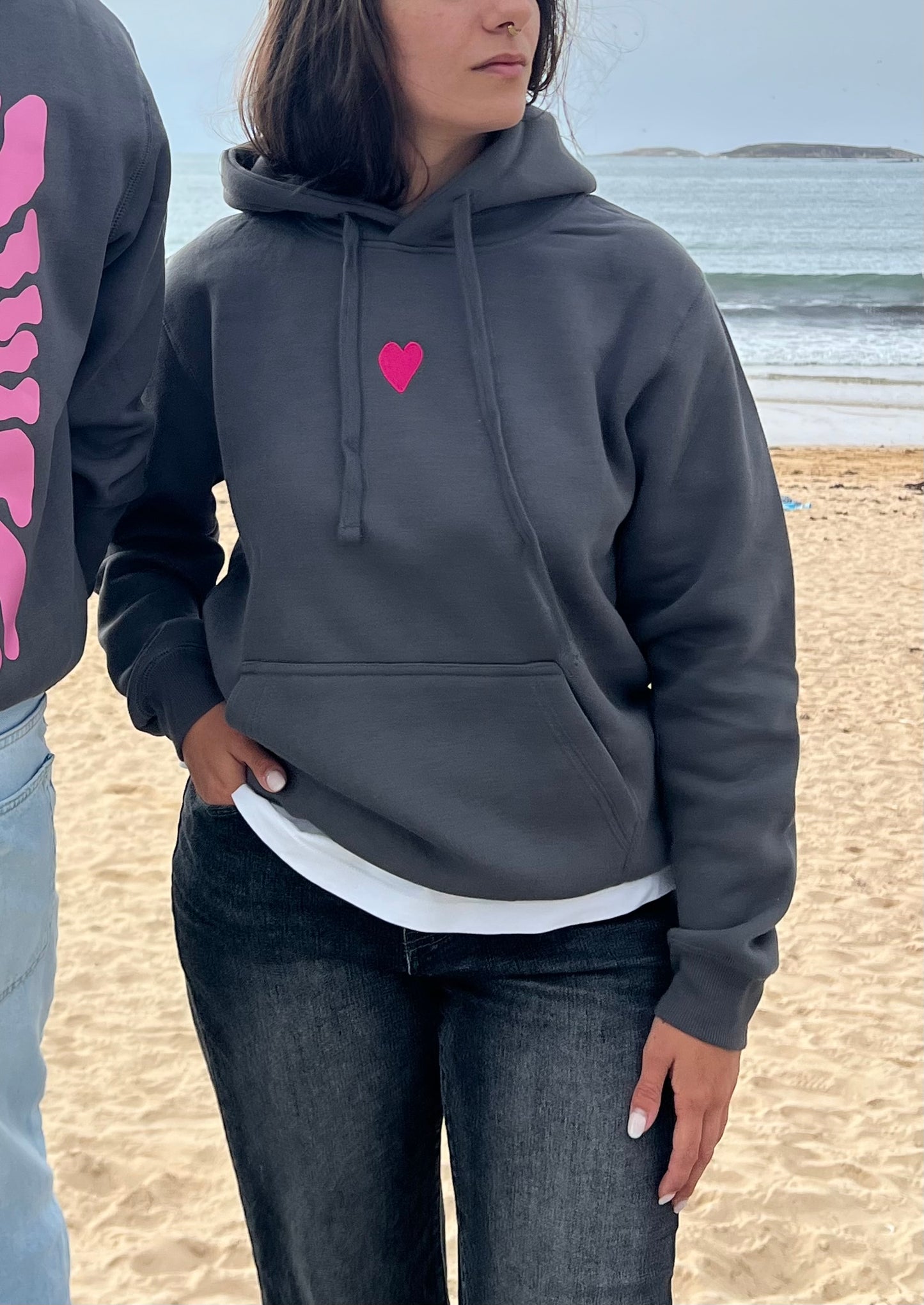 Sudadera con capucha corazon cordón plano