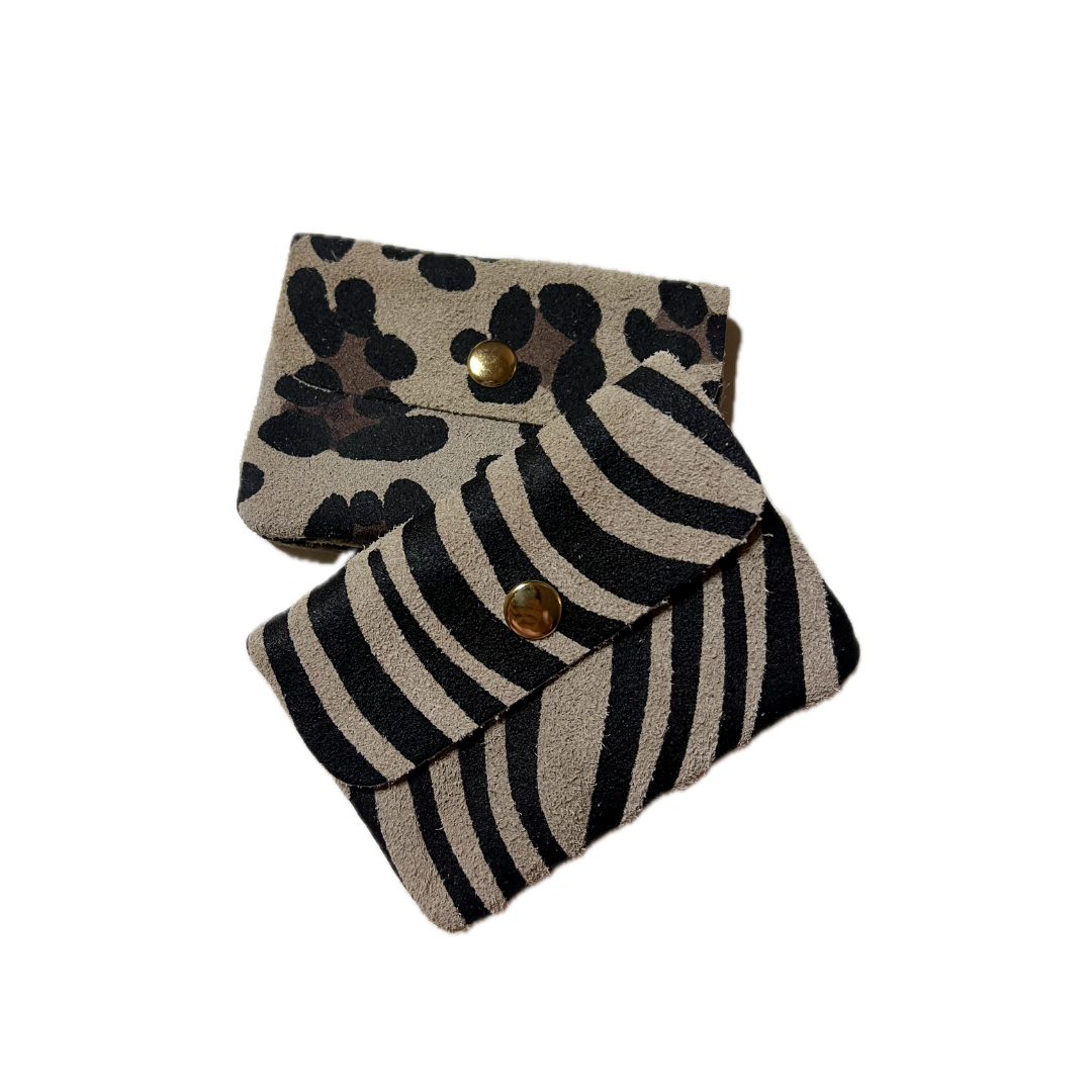 Monedero de piel animal print