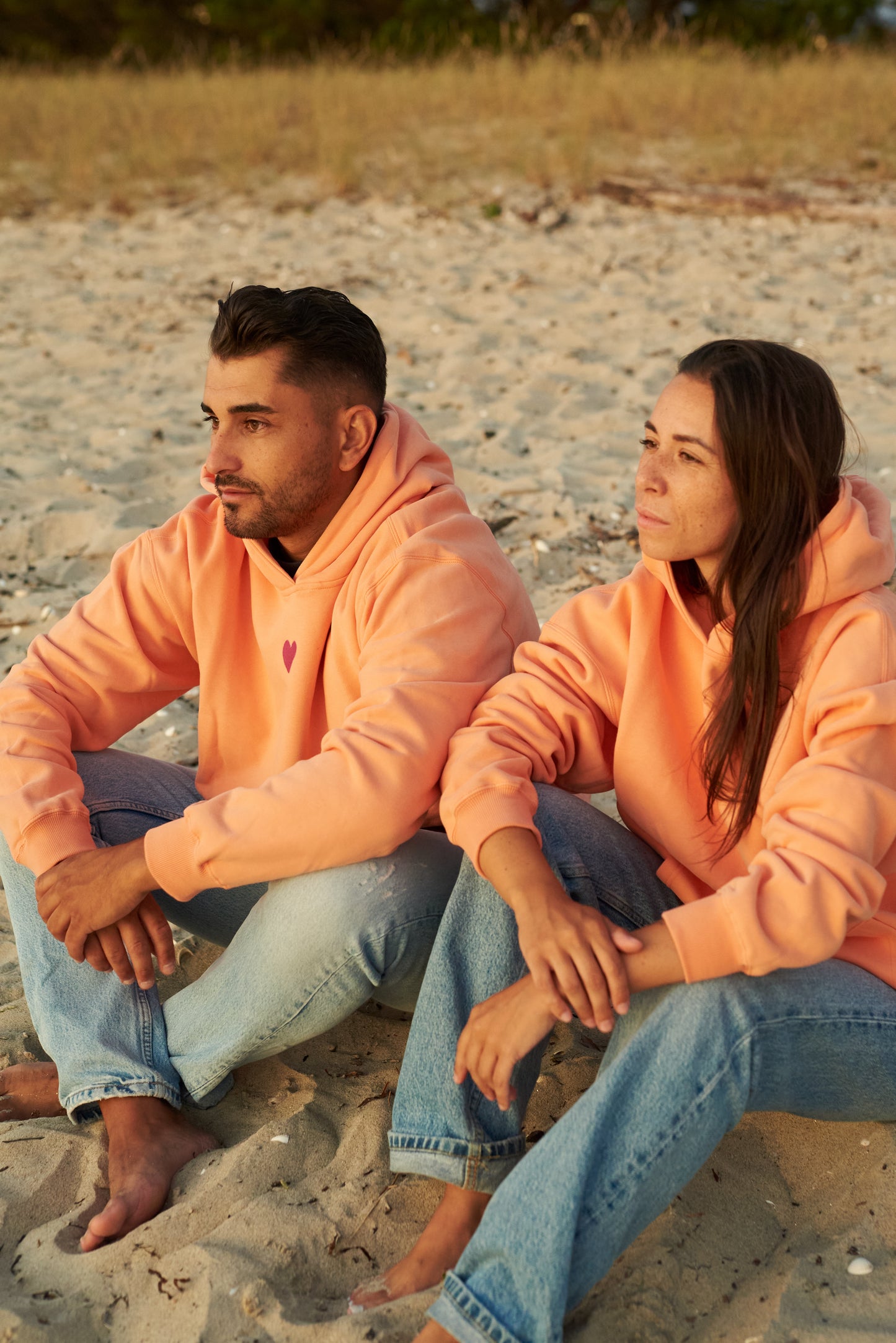 Sudadera corazón unisex